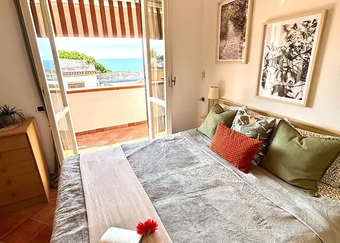 Brezza Calabra Sea View شقة *