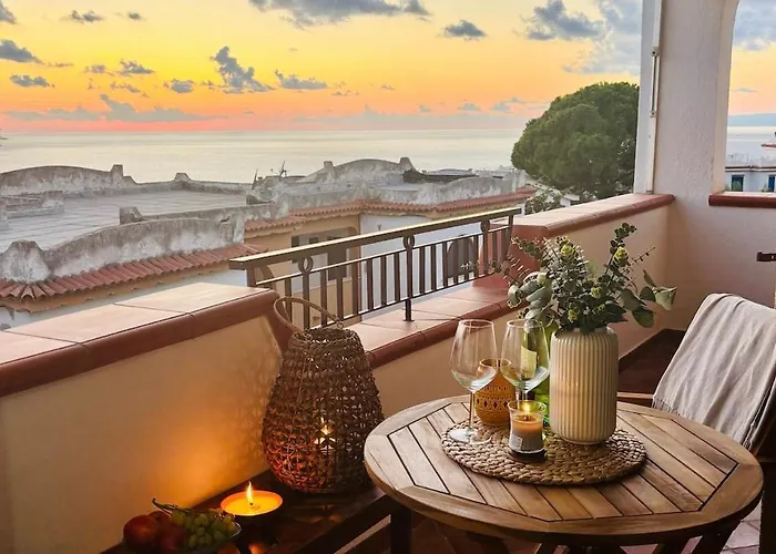 شقة Brezza Calabra Sea View *