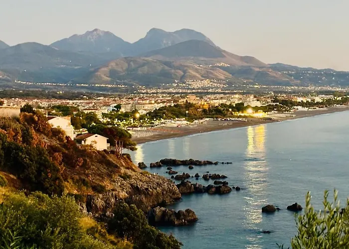 Brezza Calabra Sea View شقة *